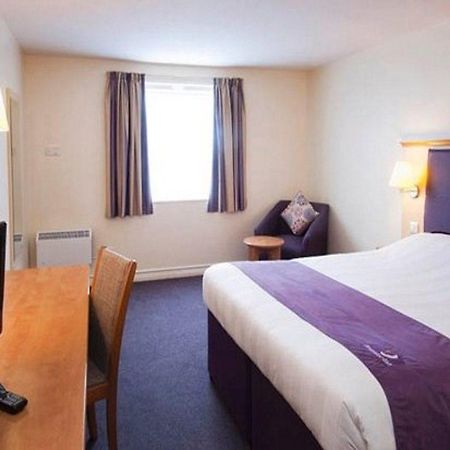 Premier Inn Kilmarnock Extérieur photo