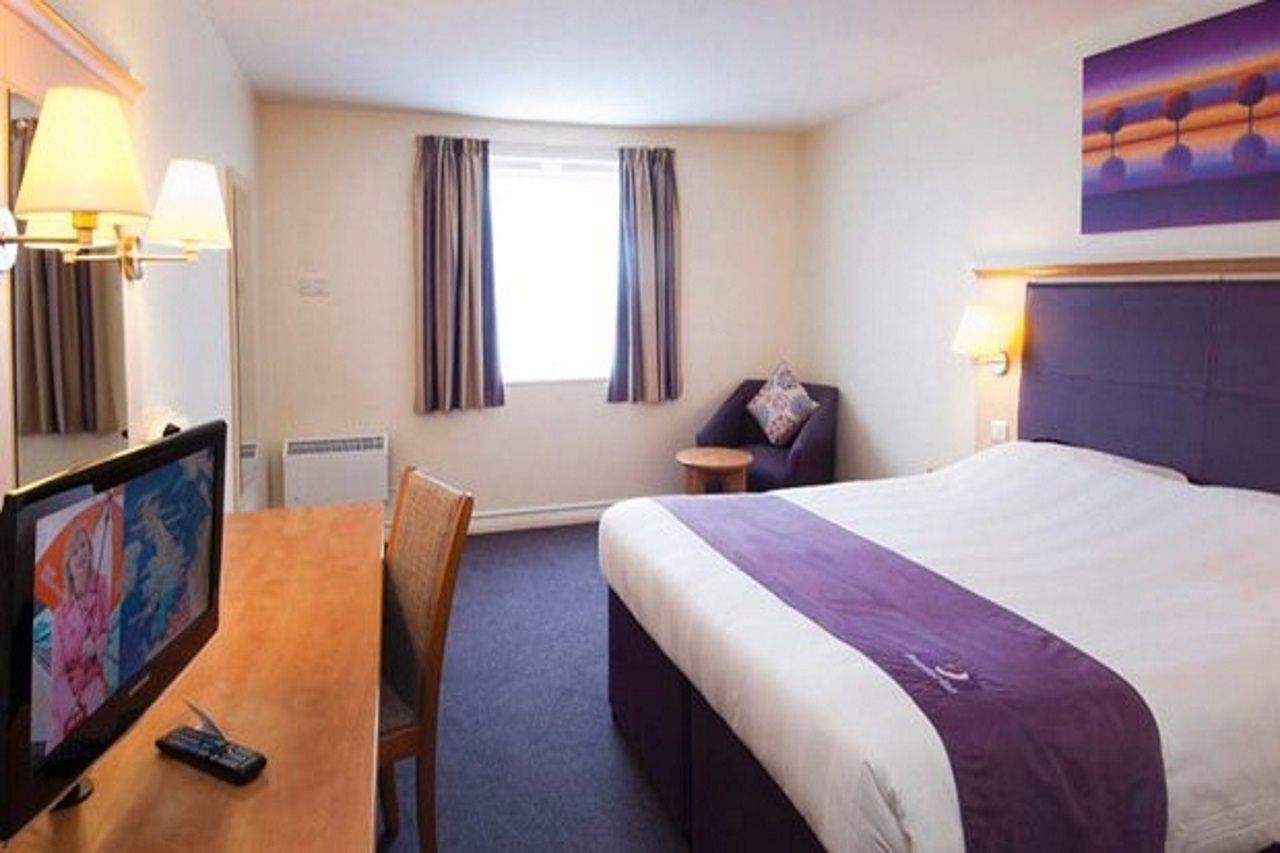 Premier Inn Kilmarnock Extérieur photo